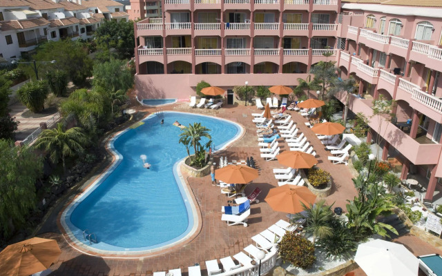 Apartamentos Marola Park
