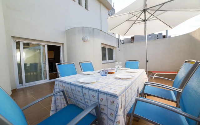 Agi Drugstore Apartments