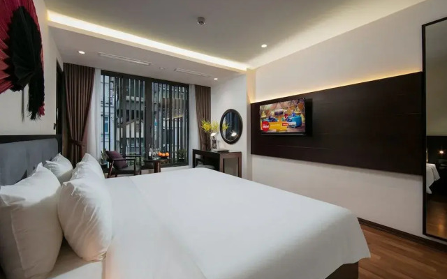 Commencer Hotel