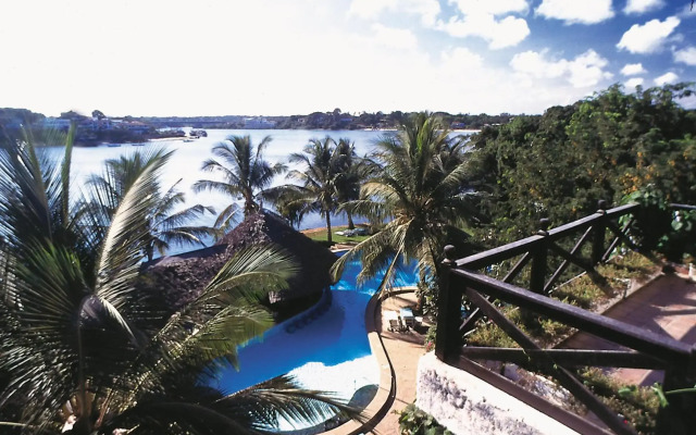 Tamarind Village Apartments