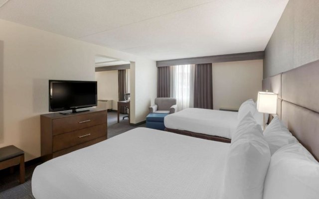 Best Western Plus Toronto Airport Hotel