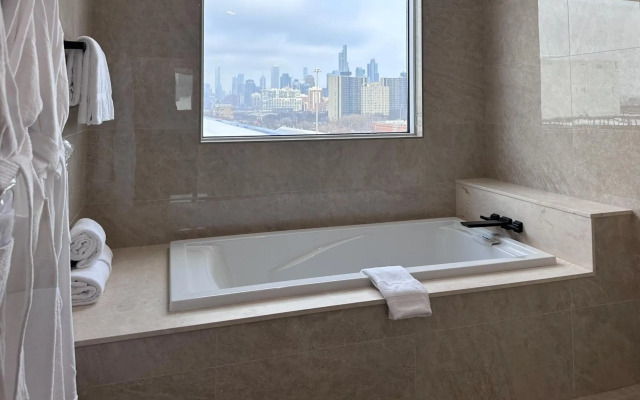 SpringHill Suites by Marriott Chicago Chinatown