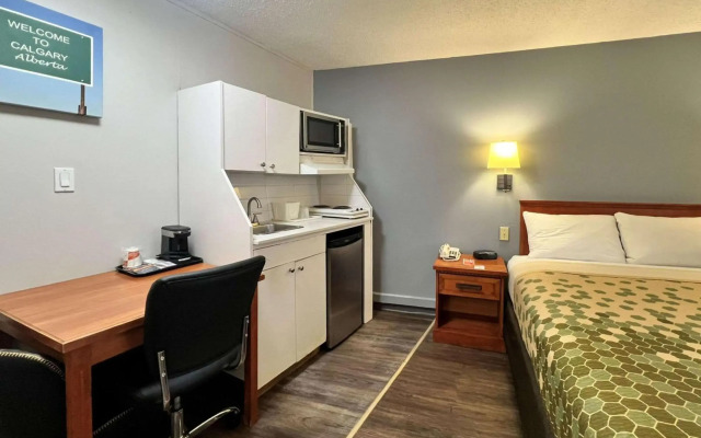 Econo Lodge Motel Village