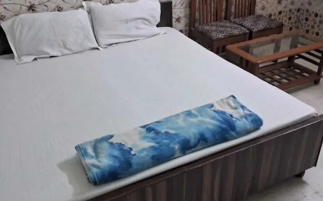 Maa Saraswati Atithi Bhavan