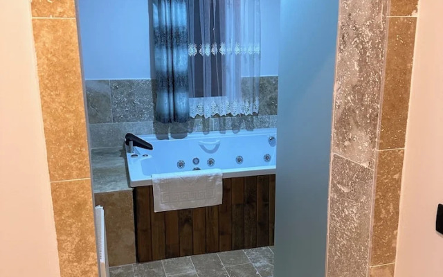 Di̇ri̇li̇ş Banarya Pansi̇yon