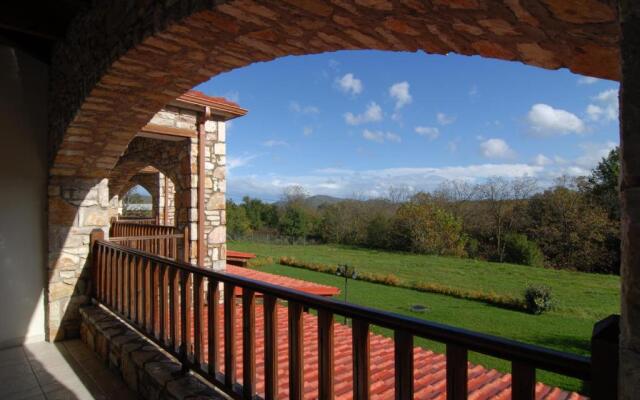 Aiolides Hotel