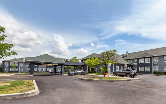 Quality Inn Airport West