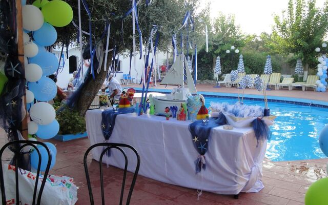 Karavos Hotel Apartments