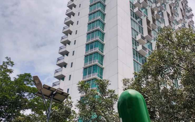 Studio Great Location at Tree Park Apartment By Travelio