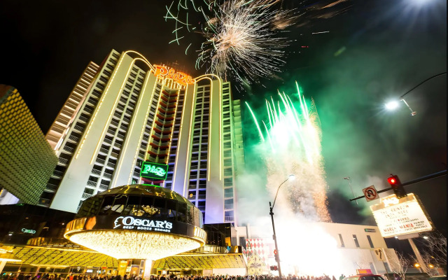 Plaza Hotel & Casino