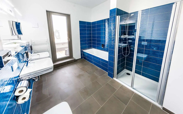 Best Western Plus Royal Suites