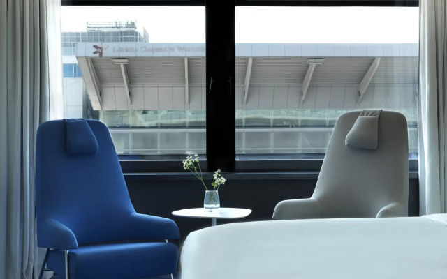 Renaissance Warsaw Airport Hotel, an Marriott International