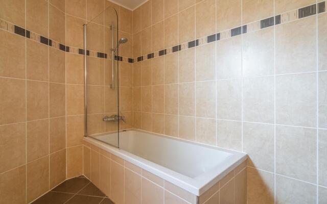 Luxury Villa Offering Privacy & Private Swimming Pool