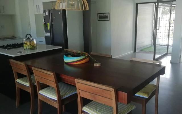 Eezy Breezy Holiday Home