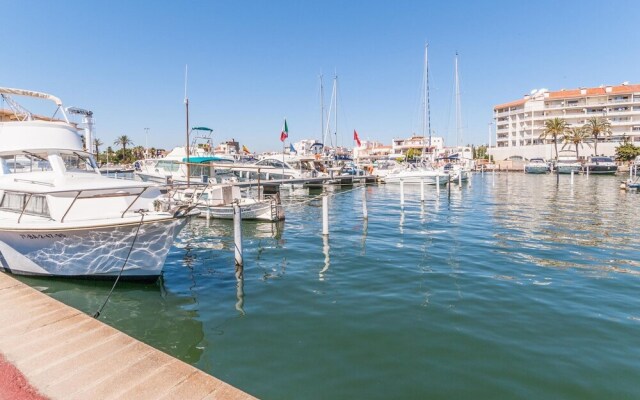 Holiday Home in Complex near Sea