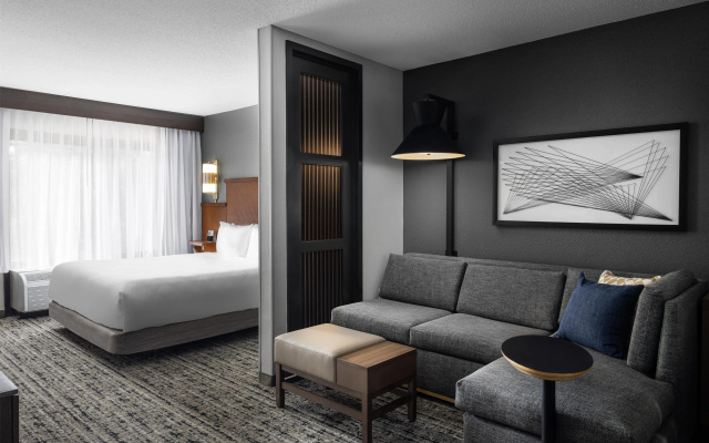 Hyatt Place Charlotte Airport/Lake Pointe