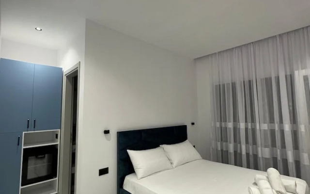 Maison Apartments