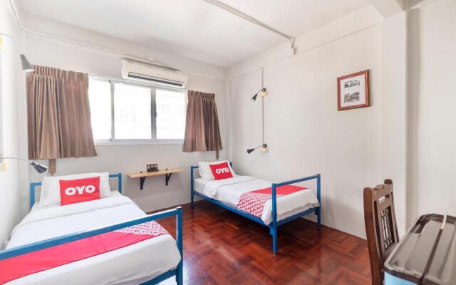 Bangkok Check Inn - Hostel