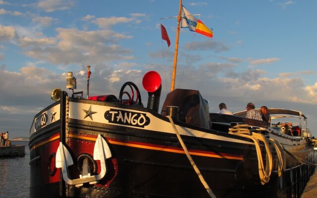 Barge Tango