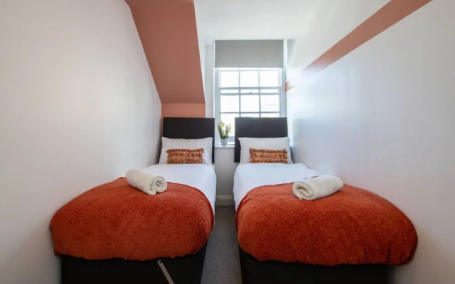 in Bournemouth With 2 Bedrooms and 1 Bathrooms