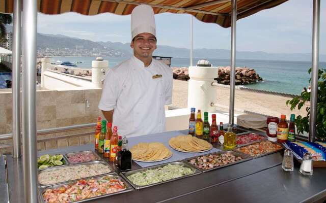 Plaza Pelicanos Grand Beach Resort - All Inclusive