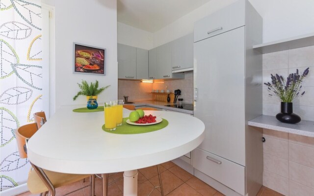 Nice Home in Vodice With Wifi and 1 Bedrooms