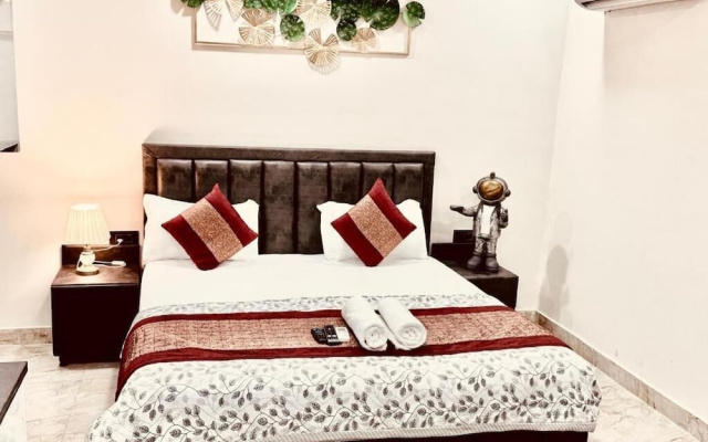 Fortune Home Service Apartment Studio, J-267 Saket