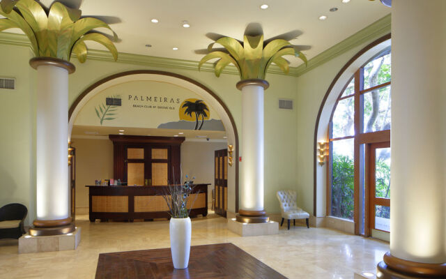 Palmeiras Beach Club at Grove Isle