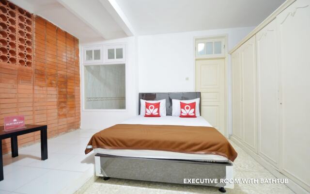 ZEN Rooms Kemang G17 Syariah