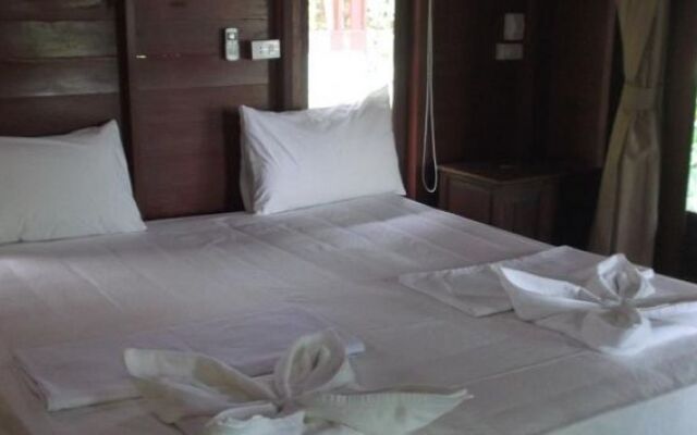 Moon Paradise Resort