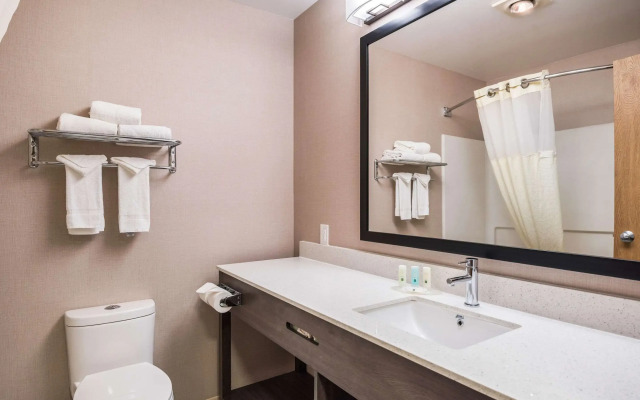 Quality Inn & Suites Missoula Westside