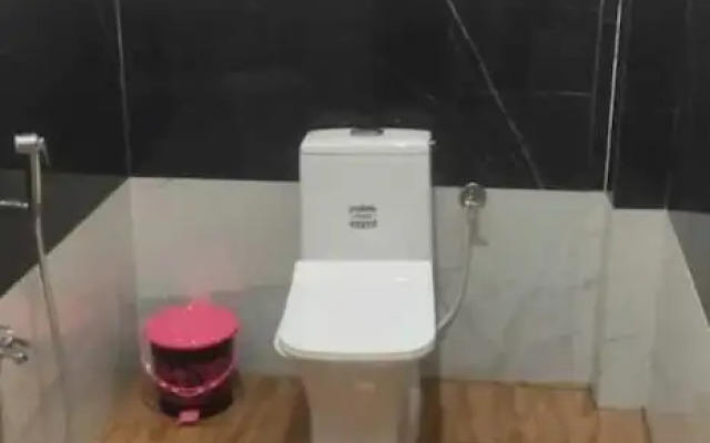 Moonvilla Banquet And Hotels