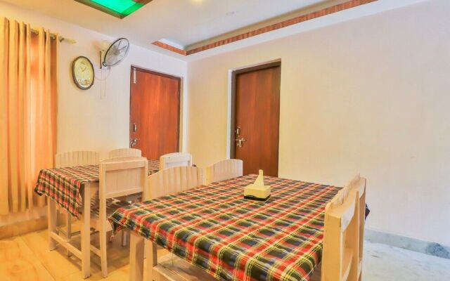 Oyo 647 Hotel Alpine Villa