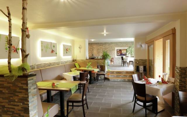 Bright Apartment in Medelon With Jacuzzi and Sauna