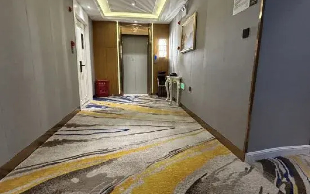 Vienna International Hotel (Kunming Longquan Road Caida Branch)