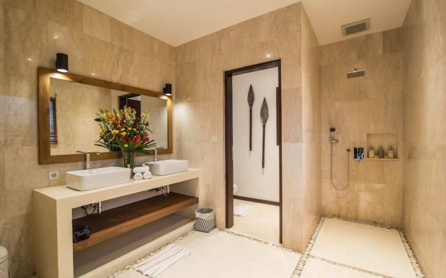 Villa Frangipani Jingga
