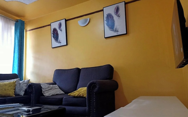 Lux Suites Lowe Furnished Apartments