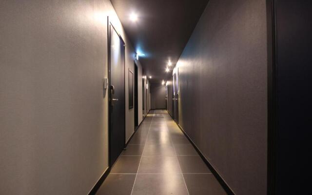 Hotel The May