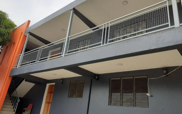 Single Room with Shared Kitchen and Living Room