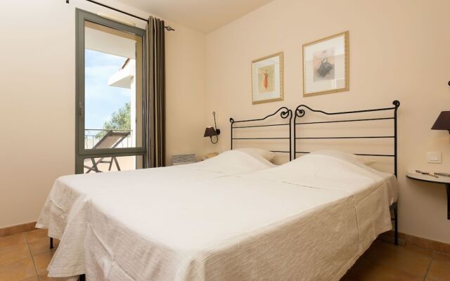 Charming Apartment With Dishwasher, View at the Golf Course