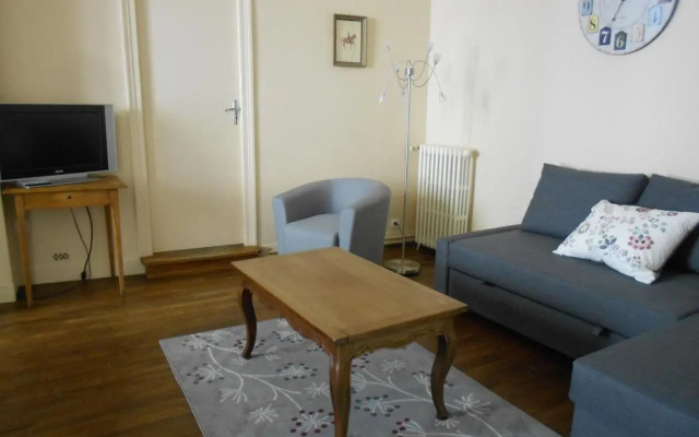 8 Rue de la Petite Bilange " Maison du Centre"