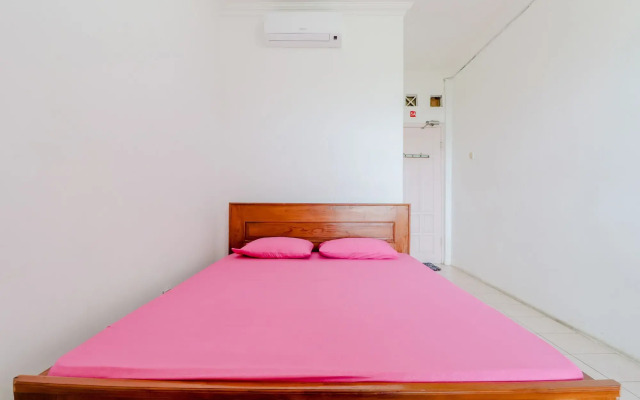 Adinda Beach Hotel and Villa by ZUZU