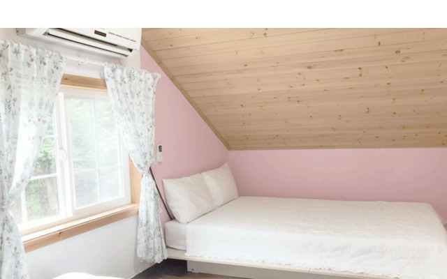 Yangyang Pinot Tree Pension