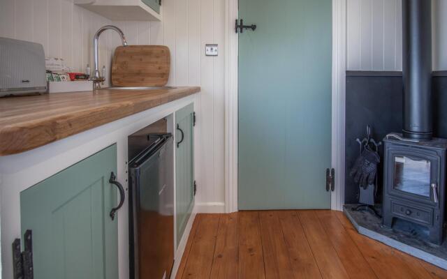 Rosemary - 1 Bedroom - Amroth