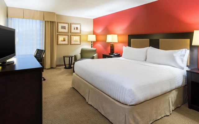 Holiday Inn Express Charleston-Civic Center by IHG