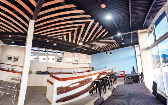 A&A Abe Bayfront Inn