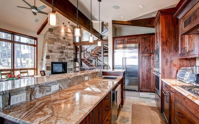 Cawha Outlook Chalet