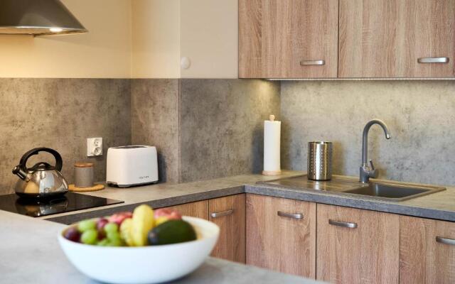 Apartament Ceglany - centrum, prywatne miejsce parkingowe