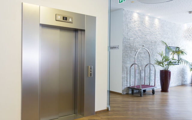 Koos Hotel & Apartments