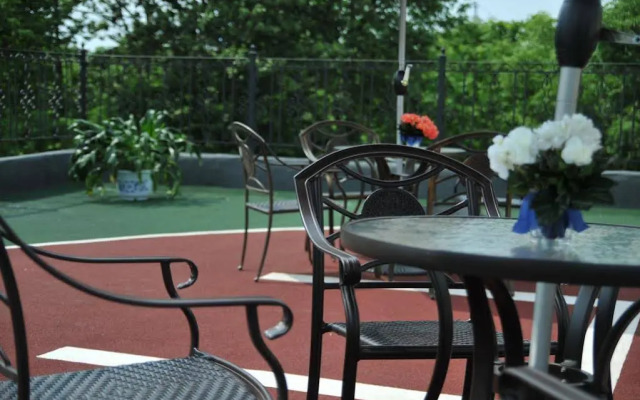 Mini Hotel Kedrovaya Pad